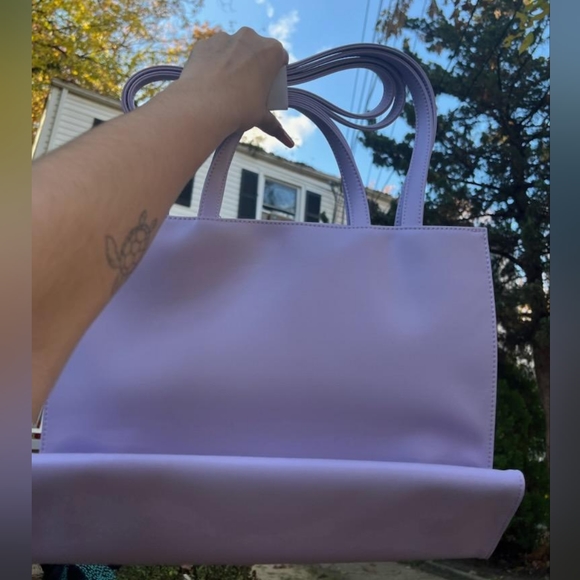 New Medium Lavendar Telfar Tote Bag - Picture 2 of 2